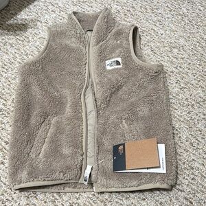 NWT The north face toddler fleece vest